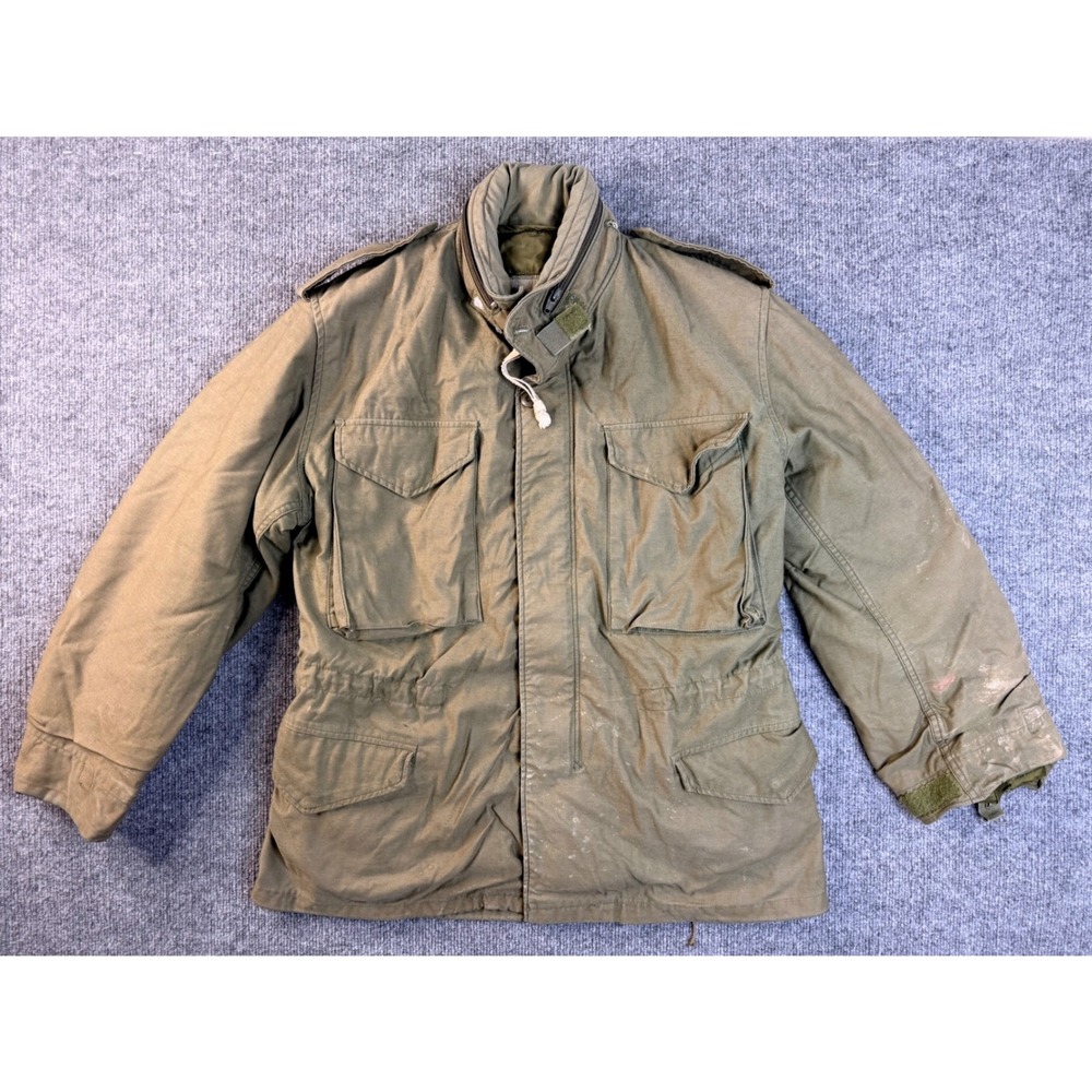 Vintage M-65 Field Jacket Mens Olive Green Insulated Military Workwear Stained